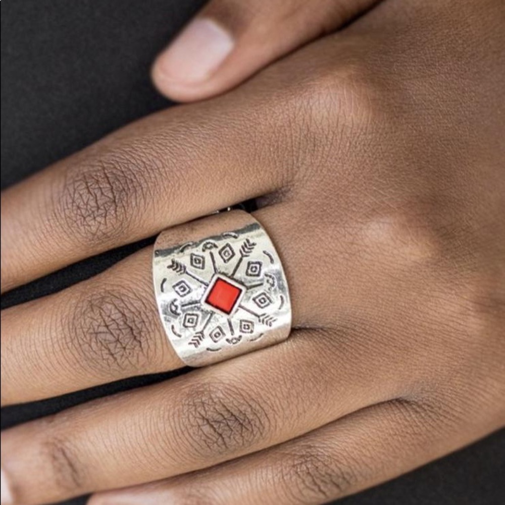 Paparazzi Here Today, Gone Tom-ARROW - Red Ring stretchy ring one size fits all